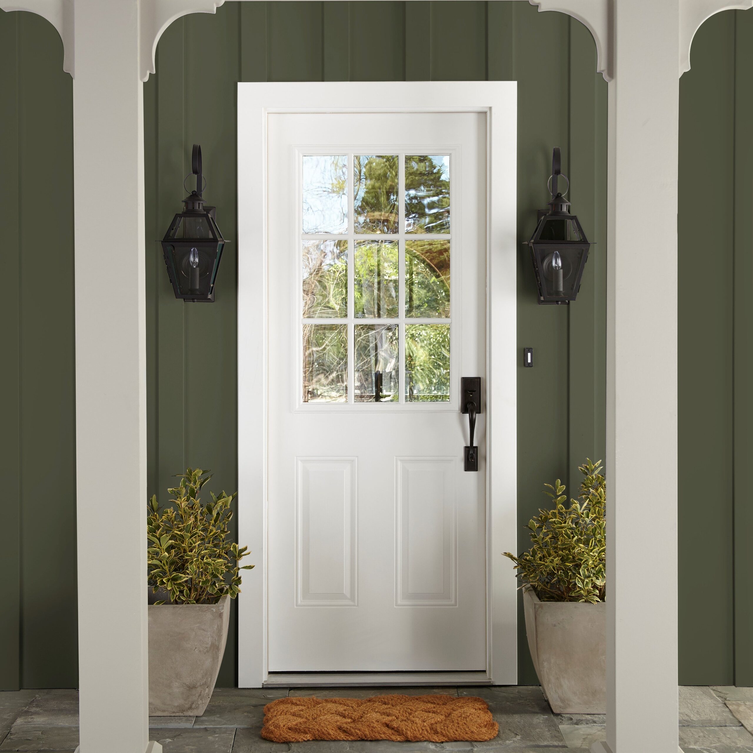 1365717-Castle-Collection-Exterior_Walls_Step-Stool-Green_2