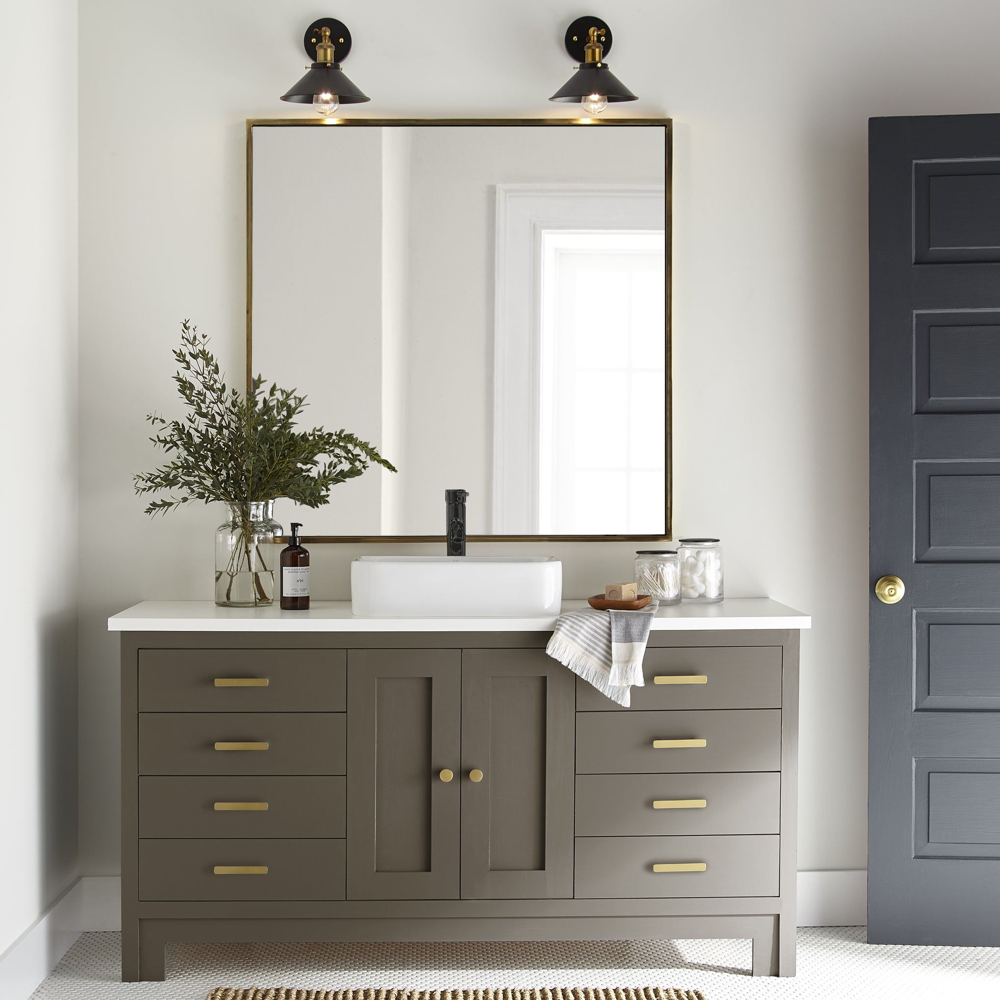 2693620-Magnolia-Mountain-House_KILZ_TDC_Bathroom_2040x2040_Mosswood