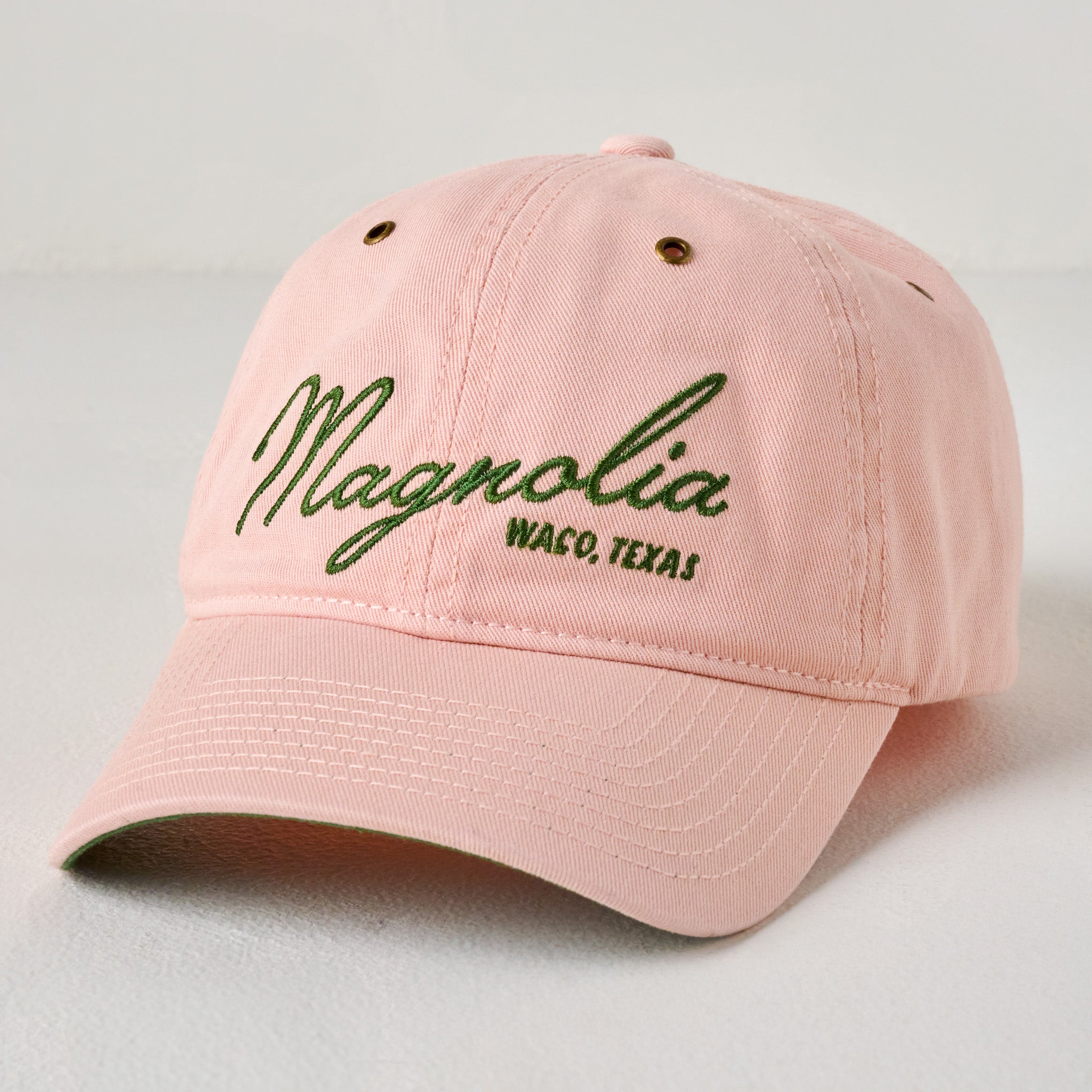 EMBSCRIPTBLUSHHAT_1