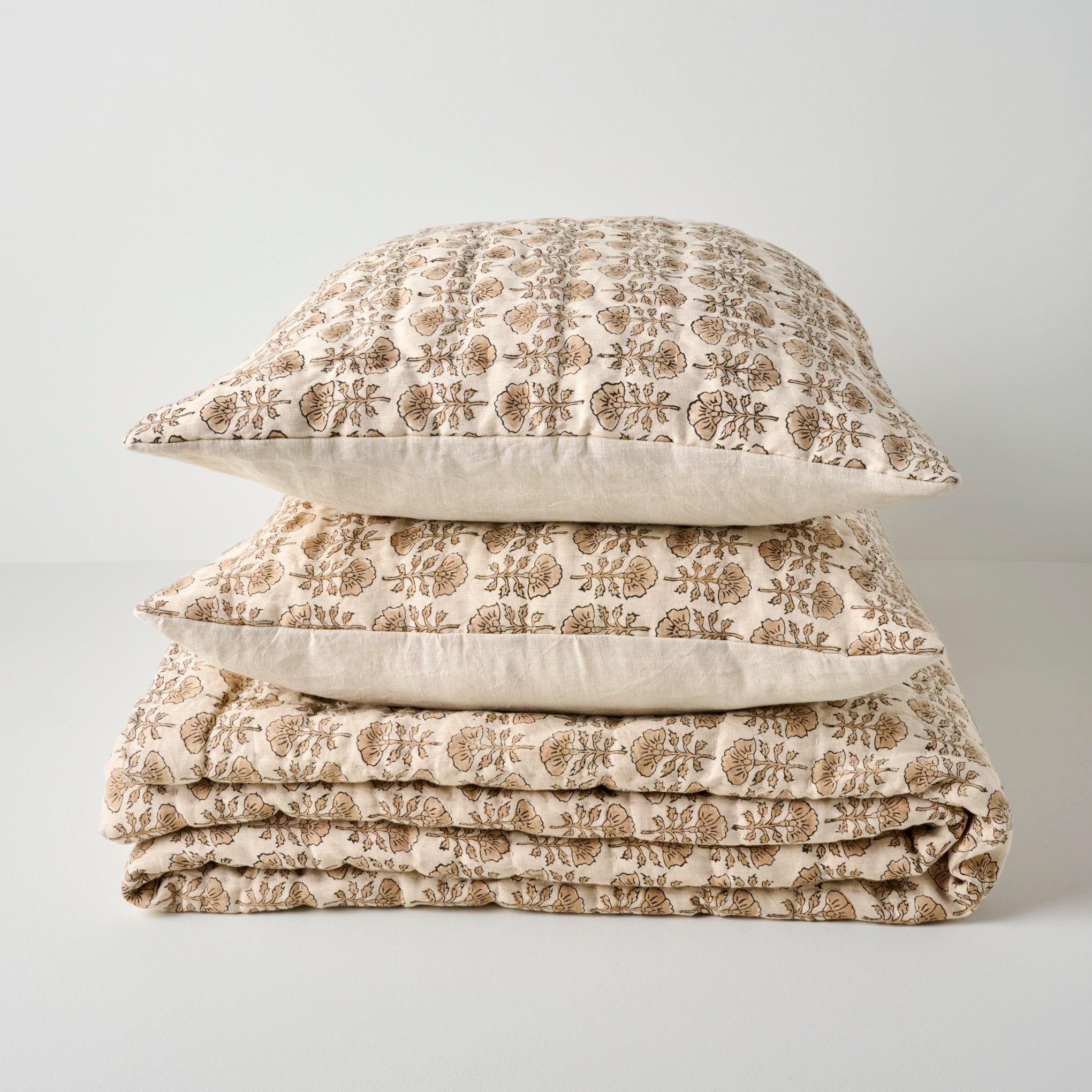 NaturalFloraBlockPrintQuilt_ShamSet